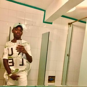 Meet your Posher, Fuste